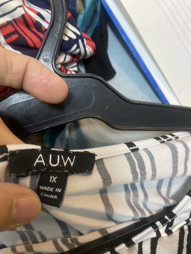 Blouse with black stripes (Category: Blouses) located in Quezon City. Submitted by bebothann (Listing ID 1448194558, Image 2). Description: Blouse with black stripes AUW 1X Made in China SF c/o buyer Polyester/spandex.