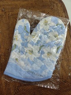(Category: ) located in . Submitted by thriftteata (Listing ID 1448130203, Image 1). Description: .