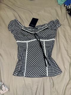 (Category: ) located in . Submitted by fashiooo (Listing ID 1448139242, Image 1). Description: .