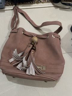 (Kategori: ) berada di . Dikirim oleh mthfarah (ID iklan 1448181450, Gambar 1). Deskripsi: .