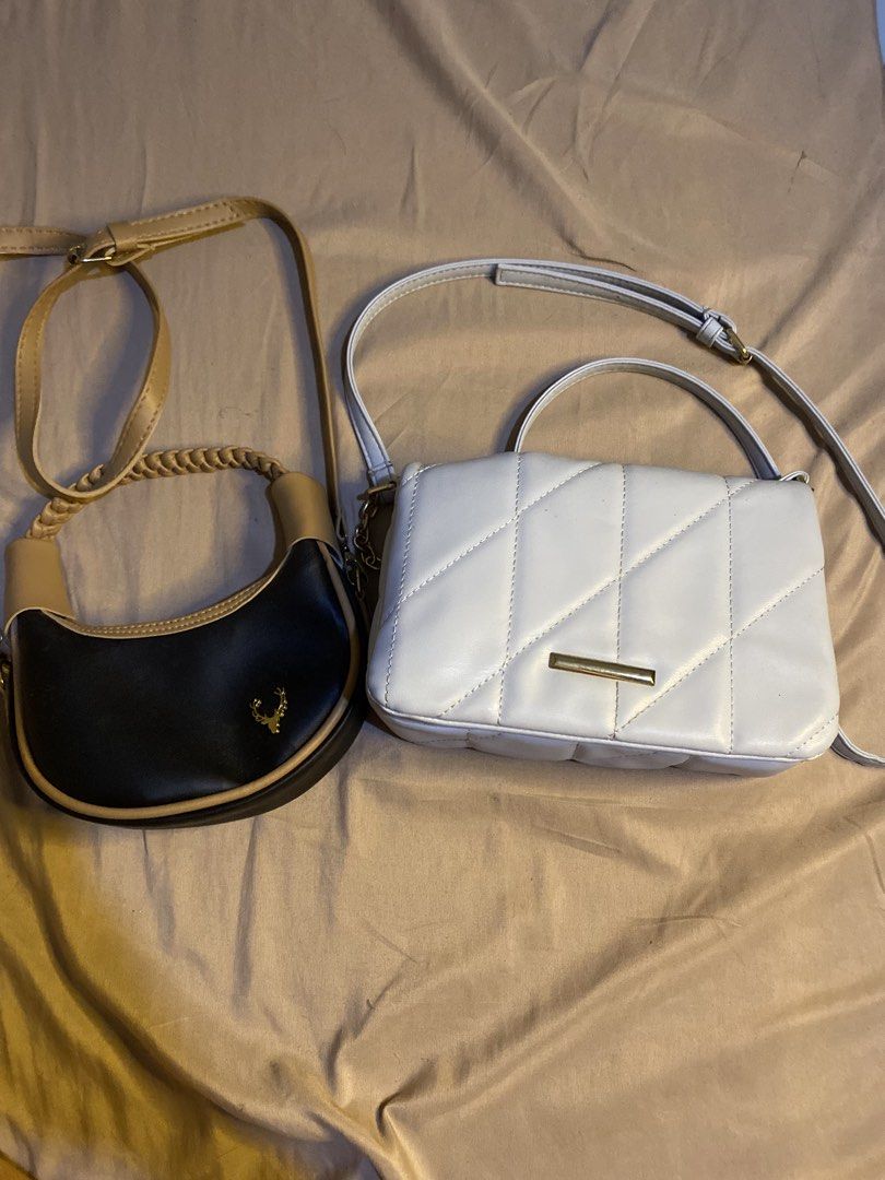 Bundling Tas (dapet2) - Miniso (Kategori: Tas & Dompet Wanita) berada di Bandung. Dikirim oleh mutiamyth (ID iklan 1448155359, Gambar 1). Deskripsi: nego tipis no minus, yang biru 2x pake, yang hitam belum samsek. brand miniso.
