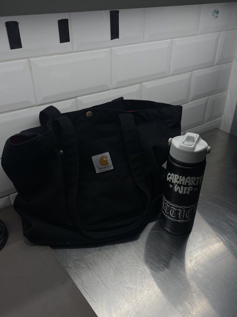 Carhartt WIP Bay Tote Bag (Category: Tote Bags) located in Kuala Lumpur. Submitted by zickairyn09985 (Listing ID 1448138178, Image 1). Description: Carhartt WIP Bay Tote Bag Dust bag resit still got Bought from carhartt TRX Slight nego.