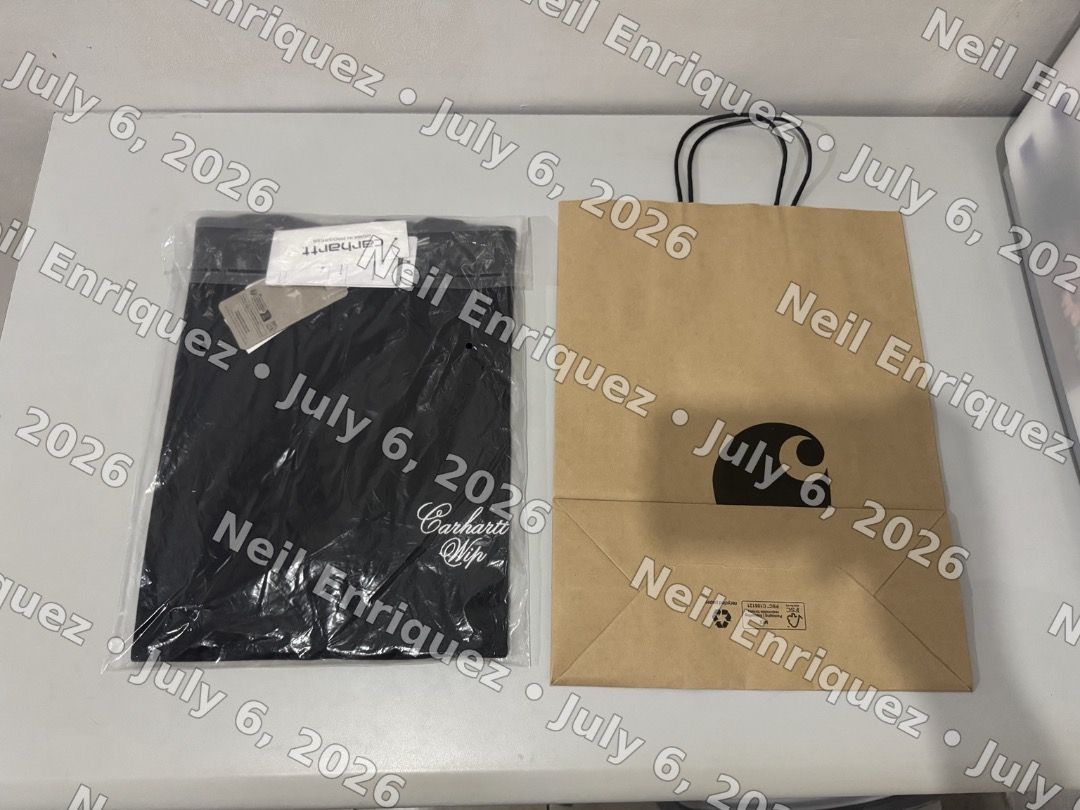 Carhartt WIP LONGHAND POCKET TEE (Category: Tshirts & Polo Shirts ) located in Caloocan City. Submitted by rsc5510 (Listing ID 1448087406, Image 1). Description: - Brand new black Carhartt WIP t-shirt - Still in original packaging with tags attached - Comes with an authentic Carhartt paper bag - Ideal for casual everyday wear.