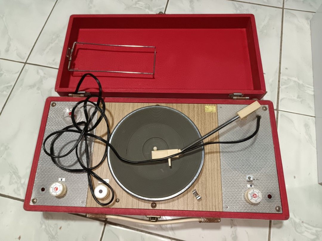 Central PL-88S Solid State Stereo Record Player (Category: Soundbars, Speakers & Amplifiers) located in Manila. Submitted by caaths_collection (Listing ID 1448254406, Image 2). Description: - Vintage Central PL-88S Record Player - Solid State Stereo - Red Casing - Includes Record Storage Case - Tested and Working - Ideal for collectors and retro music lovers - Central PL-88S Solid State Stereo Record Player.