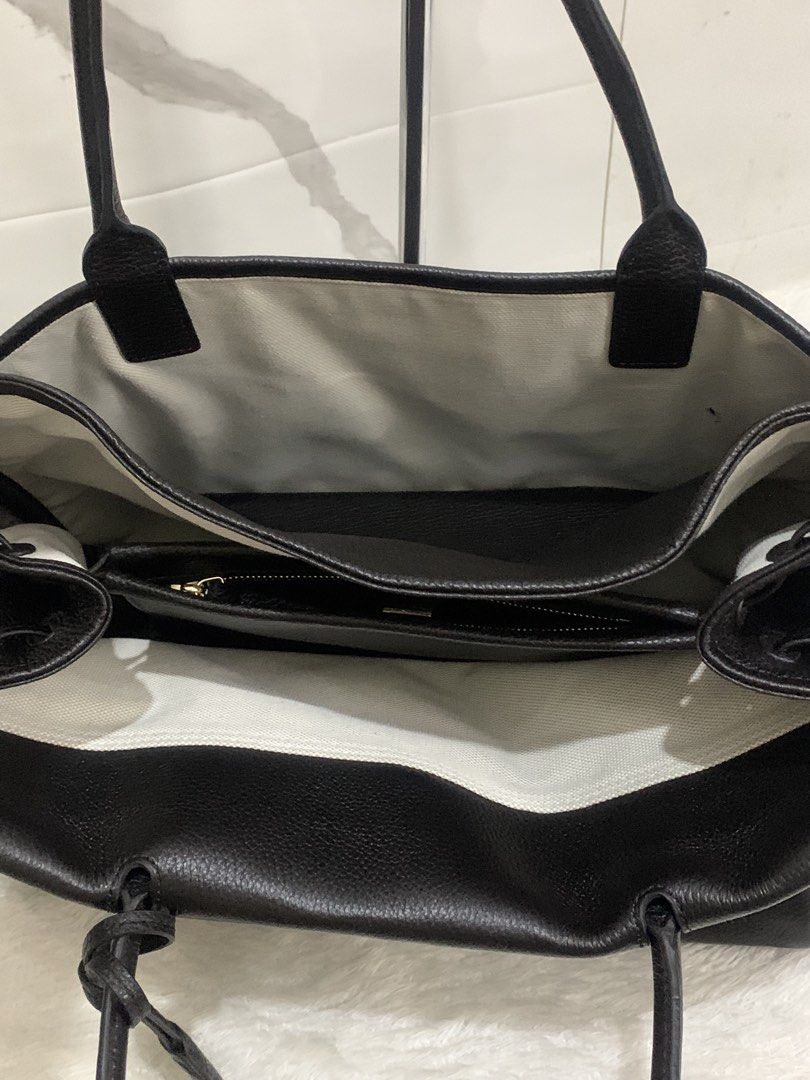 Chanel shopping bag size 38 (Kategori: Tas & Dompet Wanita) berada di Jakarta Selatan. Dikirim oleh lila.id (ID iklan 1448213985, Gambar 3). Deskripsi: .