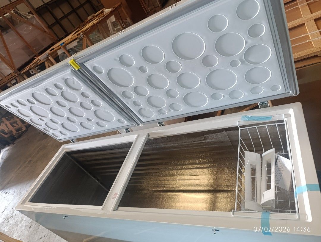 Chest freezer Glass Top Freezer (Category: Refrigerators and Freezers) located in Mandaluyong City. Submitted by yoonahfabi61843 (Listing ID 1448140740, Image 2). Description: Contact person: Ms. Jona Yoonah Branch: Mandaluyong FB PAGE: Commercial Chiller and Freezer Direct Factory Supplier We are open for viewing every 9am-5pm Mondays-Saturdays Branch: Mandaluyong and Cebuī 📌PIN: SUMMIT AUTO MALL MANDALUYONG CITY or FROZEN LINE TRADING INC..
