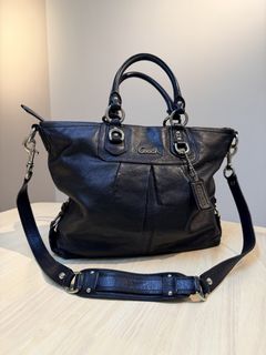 (Category: ) located in . Submitted by shopfoundandloved (Listing ID 1448261983, Image 1). Description: .