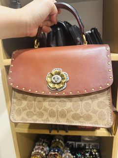 (Category: ) located in . Submitted by rosario2021 (Listing ID 1448219895, Image 1). Description: .