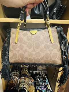 (Category: ) located in . Submitted by rosario2021 (Listing ID 1448220417, Image 1). Description: .