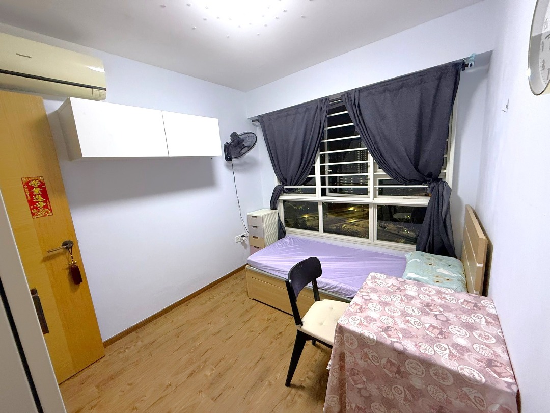 (Category: ) located in . Submitted by your_rental_specialist (Listing ID 1448097266, Image 1). Description: .