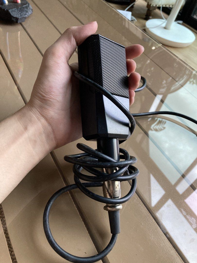 Condenser Mic (Category: Microphones) located in Quezon City. Submitted by anjelo_ (Listing ID 1448232214, Image 3). Description: no issues.