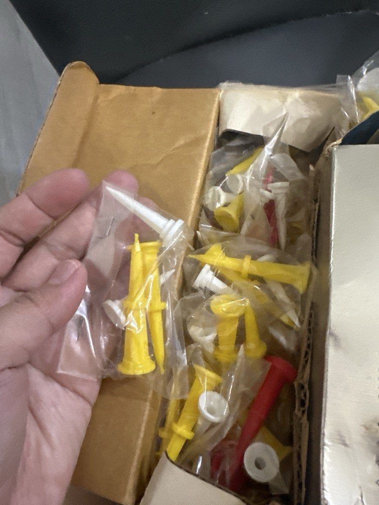 Cone golf tees (Category: Golf) located in Cainta. Submitted by shopbyyna (Listing ID 1448116434, Image 2). Description: For take all Brandnew from Japan box .
