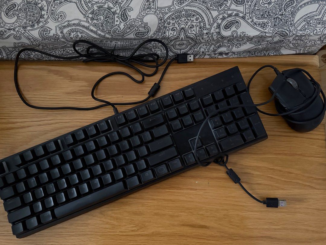 Cooler Master Keyboard and Mouse Set (Category: Computer Keyboard) located in Singapore. Submitted by sammieboy85 (Listing ID 1448166313, Image 1). Description: - Cooler Master Keyboard & Mouse Combo - Colour: Black - Connectivity: Wired (USB) - Ideal for: Gaming & Everyday Use - Condition: Tested and working.