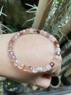(Category: ) located in . Submitted by crystal_gem_world (Listing ID 1448274106, Image 1). Description: .