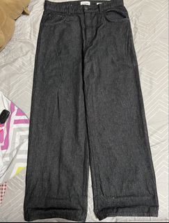 (Category: ) located in . Submitted by ezhhh (Listing ID 1448224496, Image 1). Description: .