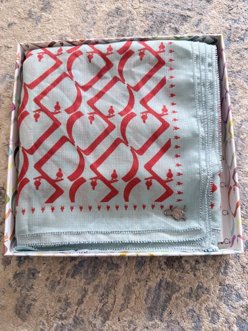 D Monogram Duck Voile Square Scarft in Razzelberry & Vanilla Blue (Category: Hijabs) located in Kuala Lumpur. Submitted by fatehnasoh61478 (Listing ID 1448097179, Image 3). Description: - Ori DUCK scarf - Original box included with DUCK logo - Unique red and blue pattern on a light blue base - Another DUCK scarf in purple is also available - Perfect for adding a pop of color to any outfit - Ideal accessory for fashion-forward individuals -In very