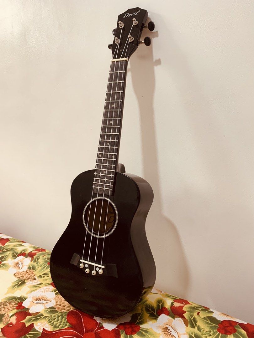 DAVIS UKELELE [BLACK] (Category: Musical Instruments) located in Quezon City. Submitted by lias_thriftyfinds (Listing ID 1448165875, Image 2). Description: Model: DUK-23-1.