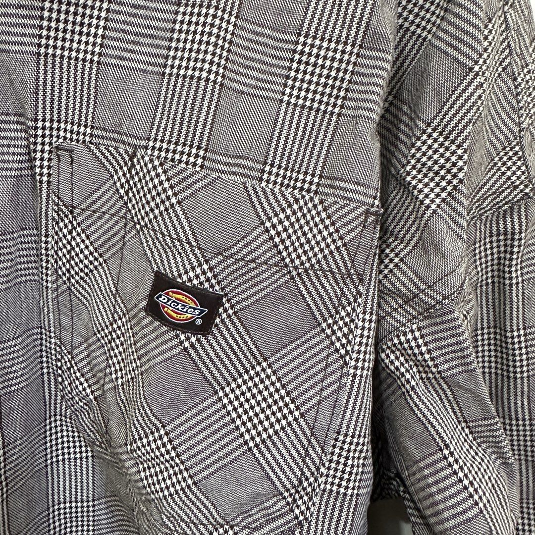 Men Dickies Plaid Long Sleeve Button Up Shirt (Category: Tshirts & Polo Shirts ) located in Bulacan. Submitted by enne_123 (Listing ID 1448120680, Image 3). Description: - Dickies Long Sleeve Shirt - Grey and white plaid pattern - Two chest pockets with button closure - Button-up front - Tagged Size: L/G - Perfect for casual wear or work.