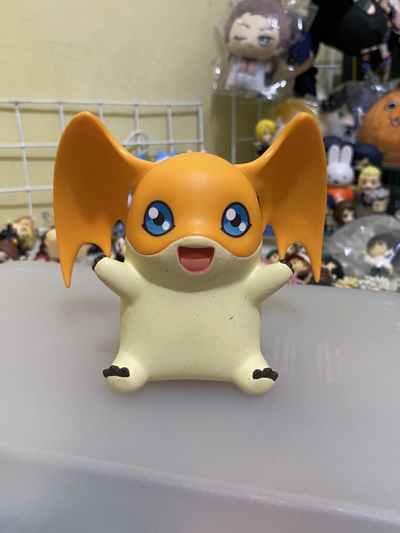 Loose Digimon Figure Sofvimates - Gatomon & Agumon (Category: Figurines & Statues) located in Imus. Submitted by mnmv23 (Listing ID 1448272988, Image 2). Description: - Set includes 2 Digimon figures: Gatomon and Agumon. - Perfect for any Digimon fan or collector. - Figures are clean and ready for display. - with scratches, minimal paint transfers and paint chips - slightly nego - 950 each.