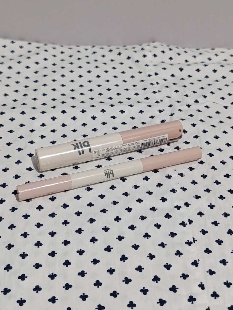 blk bundle (Category: Makeup) located in Cavite. Submitted by alvshe (Listing ID 1448202858, Image 1). Description: brand new blk mascara almost new blk brow lock duo rfs: decluttering .