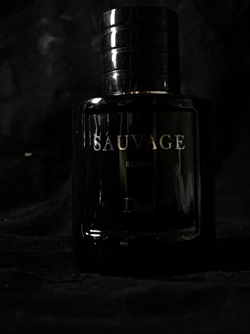 Dior Sauvage Elixir Eau de Parfum (Category: Fragrance & Deodorants) located in Legazpi City. Submitted by coolrandomshit. (Listing ID 1448183743, Image 1). Description: Dior Sauvage Elixir: Bold, intense fragrance with licorice, cinnamon, and lavender. Long-lasting. Sleek black bottle. Perfect for evenings. Dark luxury chick magnet😳😮‍💨 60ml Dior Elixir White Tester (not og) but also not cheap quality *Not USA/DUBAI tester na nakikita sa mga o