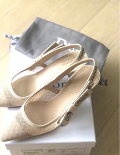 （分類：）位於 。 由 ellylamm 提交（商品編號 1448239340，圖片 1）。簡介： 。