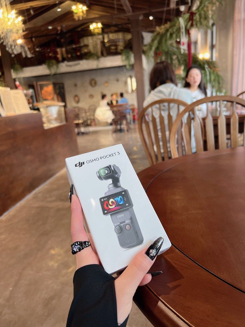 DJI Pocket3 (Category: Cameras) located in Kuala Lumpur. Submitted by serin.rabbit (Listing ID 1448261272, Image 1). Description: Almost no signs of use, memory card included, pan-tilt function working properly, camera in good condition with no scratches..