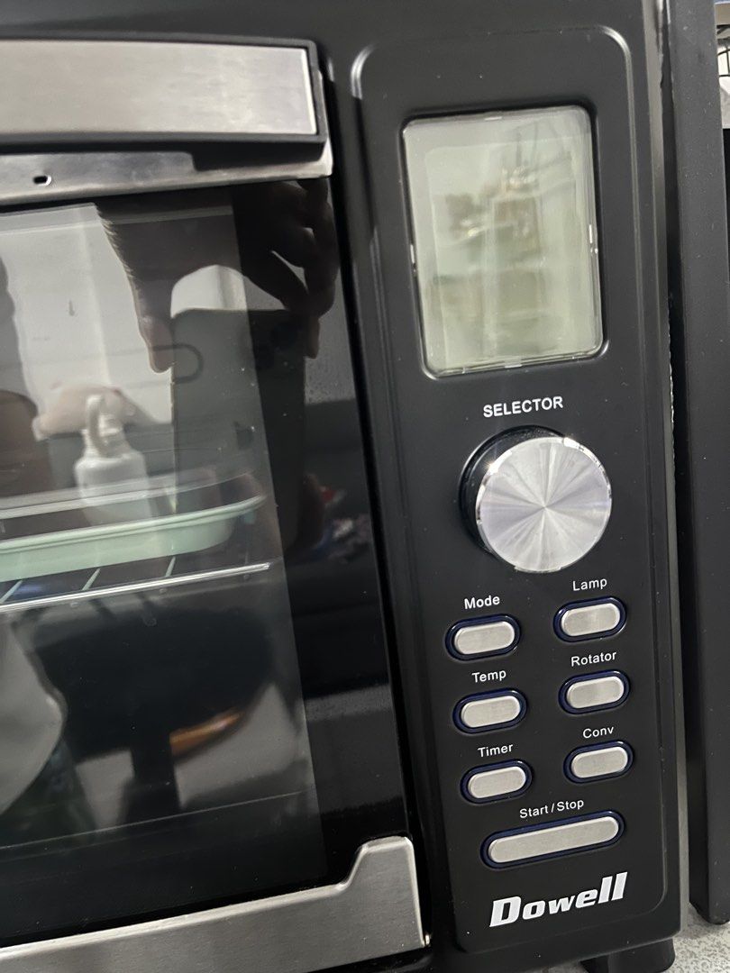 Dowell ELO-45DS Electric Oven (Category: Ovens & Toasters) located in Dasmarinas. Submitted by movedaily (Listing ID 1448219464, Image 1). Description: 🔥 FOR SALE: Dowell ELO-45DS Electric Oven – Only ₱6,500 🔥 Selling my Dowell ELO-45DS 45L Electric Oven (2 years old) for ₱6,500. Condition: ✅ Used only 5 times (only for baking banana cupcakes) ✅ Excellent condition – no scratches ✅ Fully functional ❌ No original box 🎁 FREE: 12-cup cupcake mold