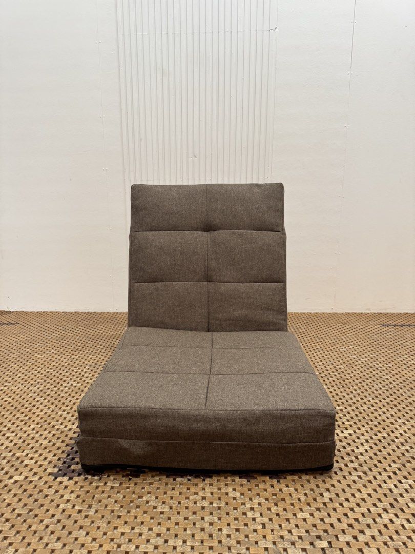 Floor sofabed (Category: Sofas) located in Quezon City. Submitted by matetdevis13 (Listing ID 1448180101, Image 1). Description: 3-Fold Floor Sofa Bed Price: 3,200 L24 x W24/71.5 x H28/6.5 In good condition Code MJS15-G34C.