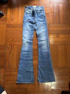（分類：）位於 。 由 iza_thrifts 提交（商品編號 1448257317，圖片 1）。簡介： 。
