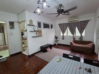 (Category: ) located in . Submitted by anuaraq (Listing ID 1447450926, Image 1). Description: .