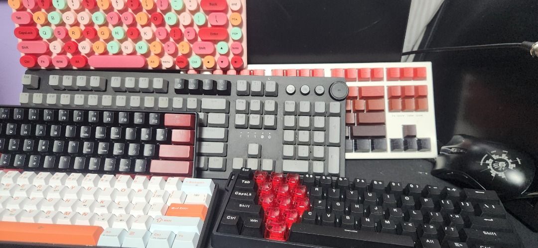 gaming keyboards502858336479498242