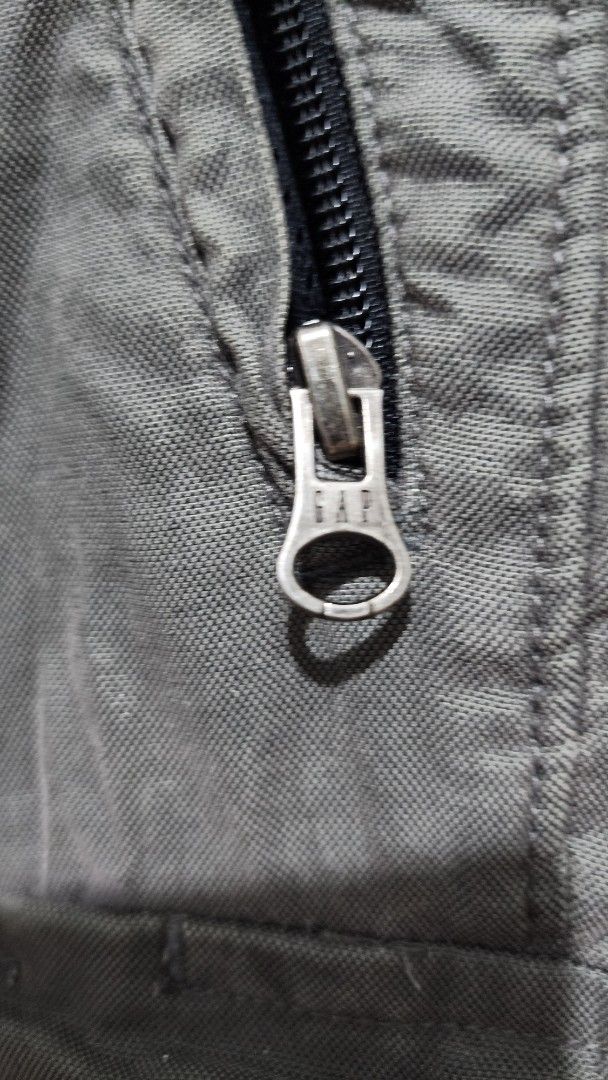 GAP Cargo Pants XS/TP Grey (Category: Other Bottoms) located in Meycauayan. Submitted by MP_Shop (Listing ID 1448082884, Image 3). Description: Size: 30W x 39L inches Good Condition Color rate: 8.5/10 Loc: Meycauayan Bulacan Courier: J&T Mop: Gcash .