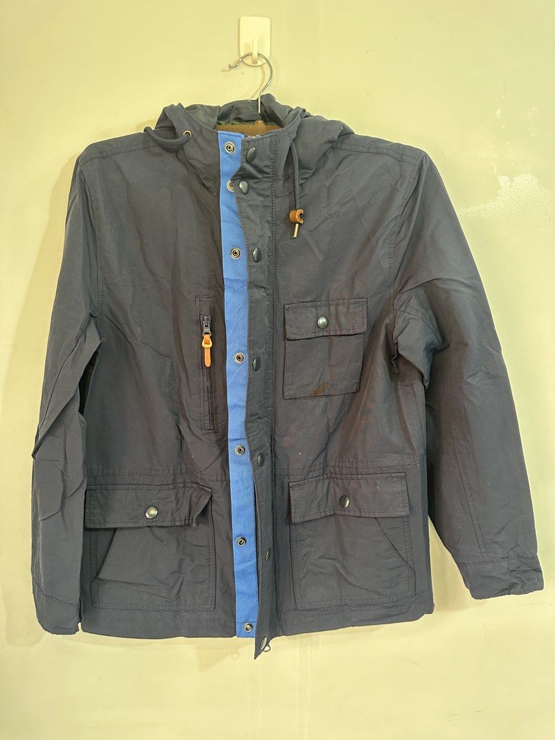 GAP Utility Blue Jacket (Category: Coats, Jackets and Outerwear) located in Manila. Submitted by markokostlich (Listing ID 1448158002, Image 1). Description: Frelabaru Brand: GAP Condition: 10/10 Color: 10/10 Dimes: L- 27, W- 21 📌𝙍𝙀𝙈𝙄𝙉𝘿𝙀𝙍𝙎 ♡ Mine now, pay now ♡ Please manage your expectation coz these are preloved items. ♡ Color may slightly vary due to lighting. ♡ SF depends on your location 📦Via J&T or Lalamove 💎GoTyme/ Gcash 📍Loca