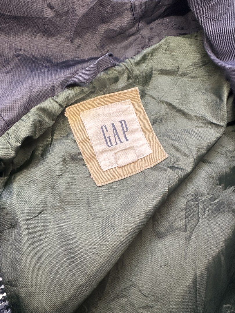 GAP Utility Blue Jacket (Category: Coats, Jackets and Outerwear) located in Manila. Submitted by markokostlich (Listing ID 1448158002, Image 2). Description: Frelabaru Brand: GAP Condition: 10/10 Color: 10/10 Dimes: L- 27, W- 21 📌𝙍𝙀𝙈𝙄𝙉𝘿𝙀𝙍𝙎 ♡ Mine now, pay now ♡ Please manage your expectation coz these are preloved items. ♡ Color may slightly vary due to lighting. ♡ SF depends on your location 📦Via J&T or Lalamove 💎GoTyme/ Gcash 📍Loca