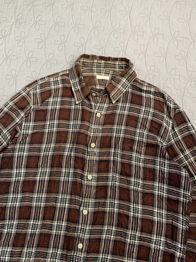 GU by Uniqlo Flannel Longsleeves (Category: Formal Shirts) located in Imus. Submitted by wwew.shop (Listing ID 1448123069, Image 3). Description: 23 W 27 L — Cut Washtag.