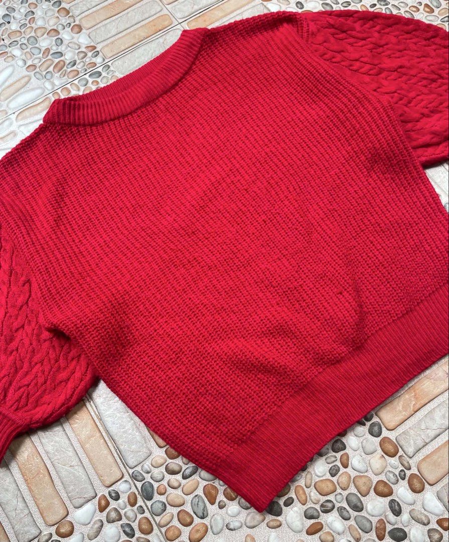 GU Crew Neck Cable-Knit Puff Sleeves Sweater (Category: Coats, Jackets and Outerwear) located in Pozorrubio. Submitted by plco. (Listing ID 1448107044, Image 2). Description: GU Crew Neck Cable-Knit Puff Sleeves Sweater L on tag 22x23 color rate: 10/10 complete tags excellent condition no issue.