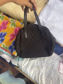 (Category: ) located in . Submitted by thriftkicks3 (Listing ID 1448205649, Image 1). Description: .
