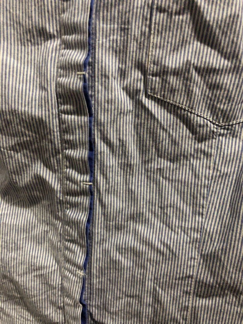 H&M Fitted Blue Striped Button-Up Shirt (Category: Blouses) located in Makati City. Submitted by 4leafluckyclover (Listing ID 1448187658, Image 3). Description: H&M Blue and White Stripes Button-up - Slim fit/fitted - No stains - Complete buttons - Still in really good condition Rfs: too tight on me :).