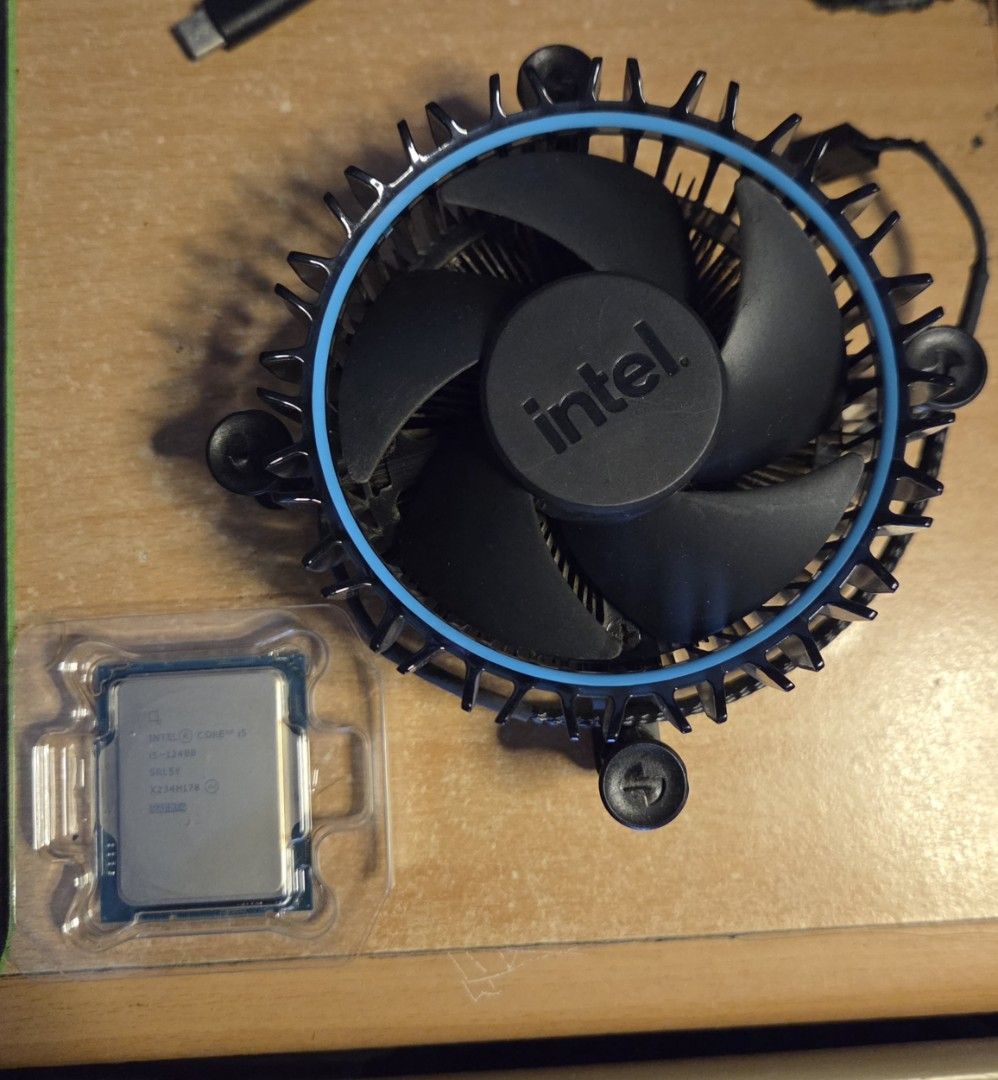 Intel Core i5-12400 CPU Processor with Stock Cooler502868976987678721