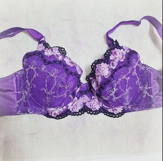 (Category: ) located in . Submitted by andd0 (Listing ID 1448078892, Image 1). Description: .
