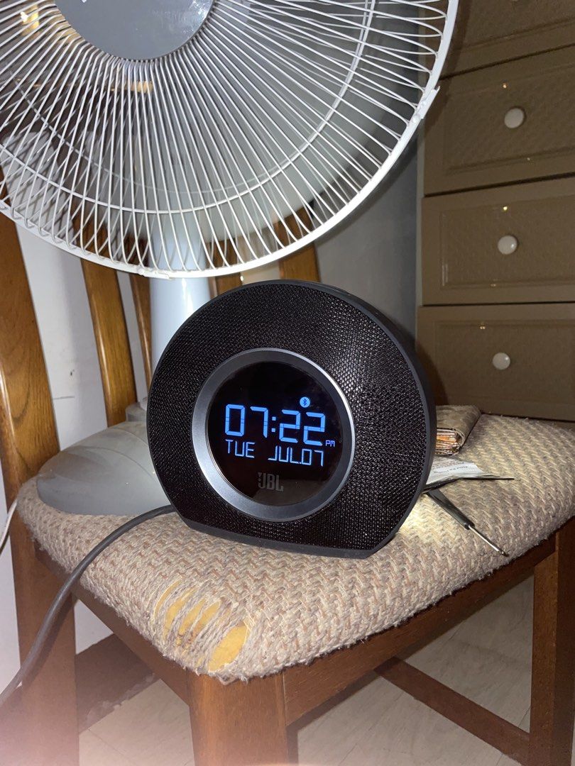 JBL Horizon Bluetooth Speaker Alarm Clock with Light (Category: Soundbars, Speakers & Amplifiers) located in Tabuk. Submitted by auguzaldy177421 (Listing ID 1448202167, Image 2). Description: - JBL Horizon alarm clock speaker - Built-in light - Displays time and date - Bluetooth connectivity - Ideal for bedside tables - Includes original power adapter - Fully functional and in great working condition need money for school lowest price.