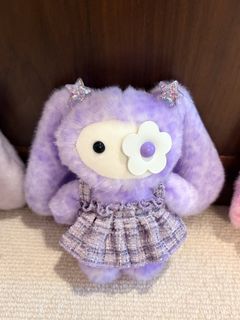 (Category: ) located in . Submitted by celine_chen_1993 (Listing ID 1447624090, Image 1). Description: .