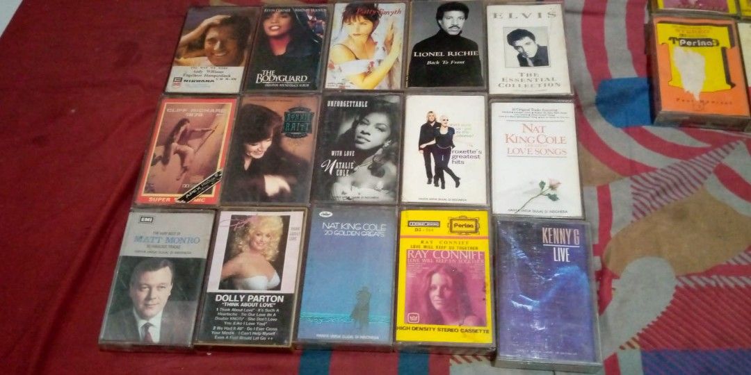 Kaset tape borongan (Kategori: CD, DVD & Lainnya) berada di Jakarta Barat. Dikirim oleh dianasmarani83 (ID iklan 1448125459, Gambar 1). Deskripsi: semuanya.