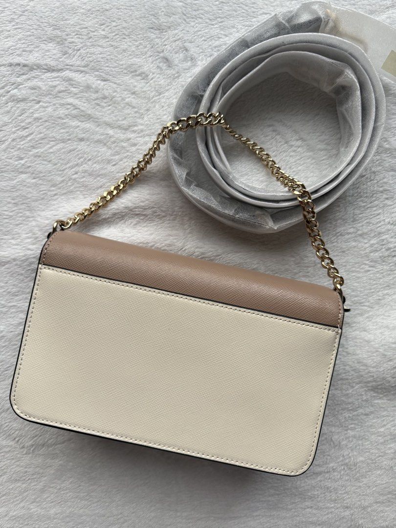 Original Kate Spade Crossbody Bag (Category: Cross-body Bags) located in Las Pinas. Submitted by leonmdrops (Listing ID 1448167617, Image 2). Description: Kate Spade Madison Willow Mini Crossbody - Bought from the outlet website - Feels and looks brand new. Used ONCE only - Still complete with packaging.