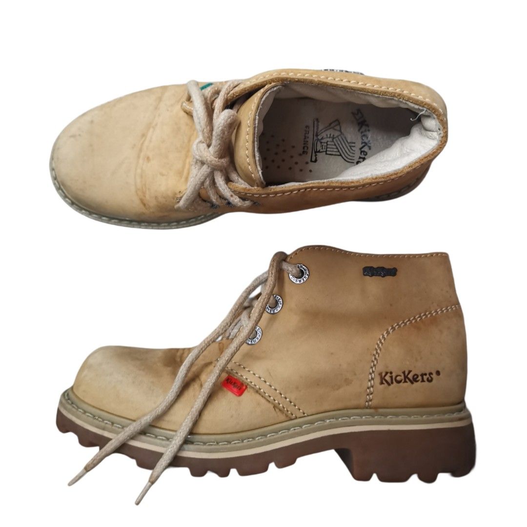 Kickers Leather Boots (Khaki Yellow, 36 or 5) (Category: Boots) located in General Mariano Alvarez. Submitted by hundred_lives (Listing ID 1448083070, Image 1). Description: Kickers Leather Boots (Khaki Yellow, 36 or 5) Authentic Original Excellent Condition Good As New Intact Outsole ‼️***Or Best Offer Wins***‼️ ‼️***Split Or As Pack***‼️ ‼️***Negotiable All Items***‼️ Tags: nba nfl football basketball vintage baseball mlb jersey nhl hockey socc