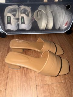 (Category: ) located in . Submitted by clothesbyaly (Listing ID 1448167988, Image 1). Description: .