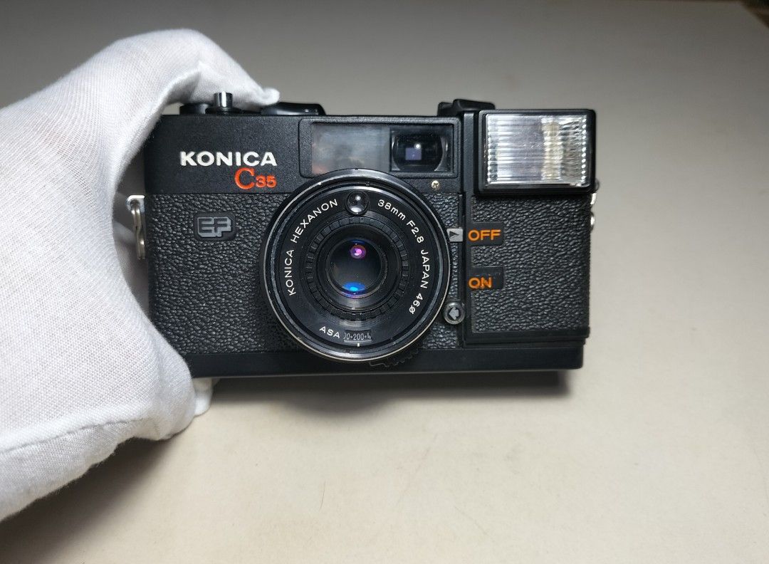 Konica C35 EF w/out Timer Film Camera (Category: Cameras) located in Paranaque City. Submitted by zenfalcon.e8286d (Listing ID 1448256702, Image 1). Description: Ready to use... -Good working condition -Clad recently -Flash working -Working light meter -Clean lens and VF -Uses Zone focus -Comes with battery for light meter and for the flash with lenscap and strap -Presentable....