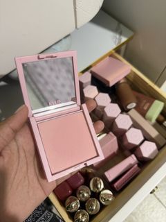 (Category: ) located in . Submitted by makeupcraze23 (Listing ID 1448256403, Image 1). Description: .