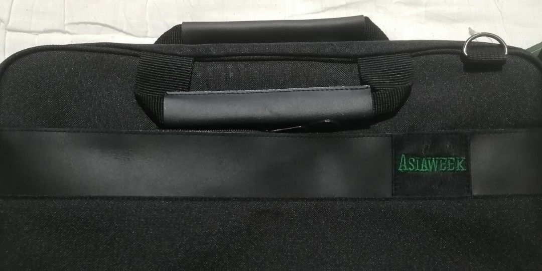 Laptop Bag - Asiaweek (Category: Laptops & Notebooks) located in Caloocan City. Submitted by appleblossoms07 (Listing ID 1448170675, Image 3). Description: Stocked but new See issue on photo Bag Btsu 001.